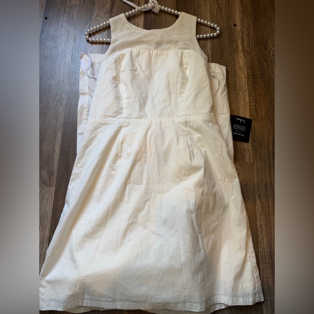 Lulu's NWT Chic Flourish White Rosette Train Mini Dress Womens Medium New - Picture 11 of 13